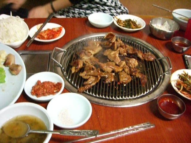 韓国で行った焼肉屋さんの写真